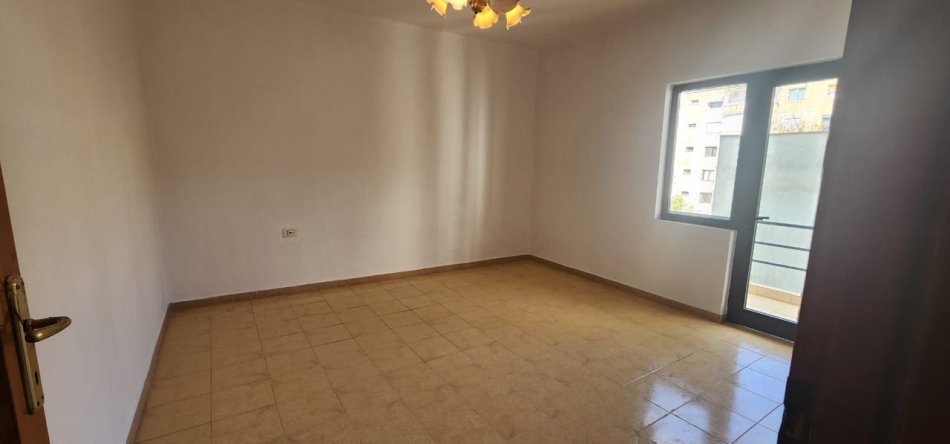 Tirane, shitet apartament 2+1 Kati 2, 150 m² 224.250 € (Selite)