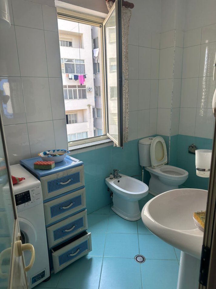 Durres, jepet me qera apartament 2+1+Aneks+Ballkon Kati 3, 110 m² 450 €