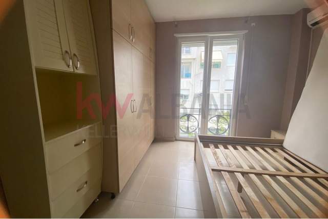 Tirane, jepet me qera apartament duplex 2+1+BLK Kati 4, 130 m² 550 Euro (Kodra e Diellit)