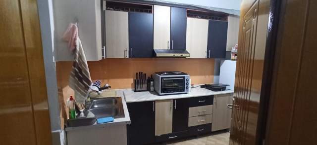 Tirane, jepet me qera apartament 1+1 Kati 1, 50 m² 30.000 Leke (siri kodra)