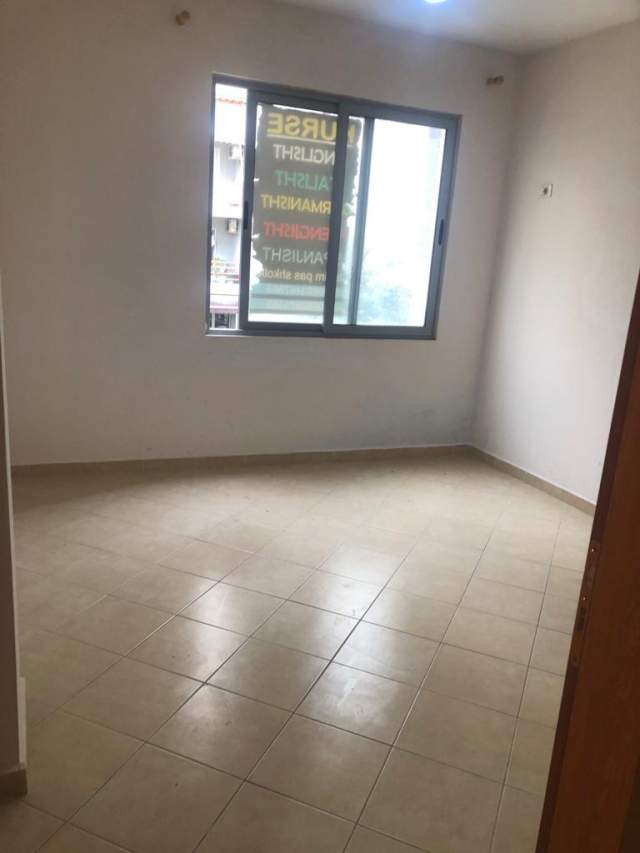 Tirane, jepet me qera apartament 2+1 Kati 2, 100 m² 35.000 Leke (prane Alpha Bank)