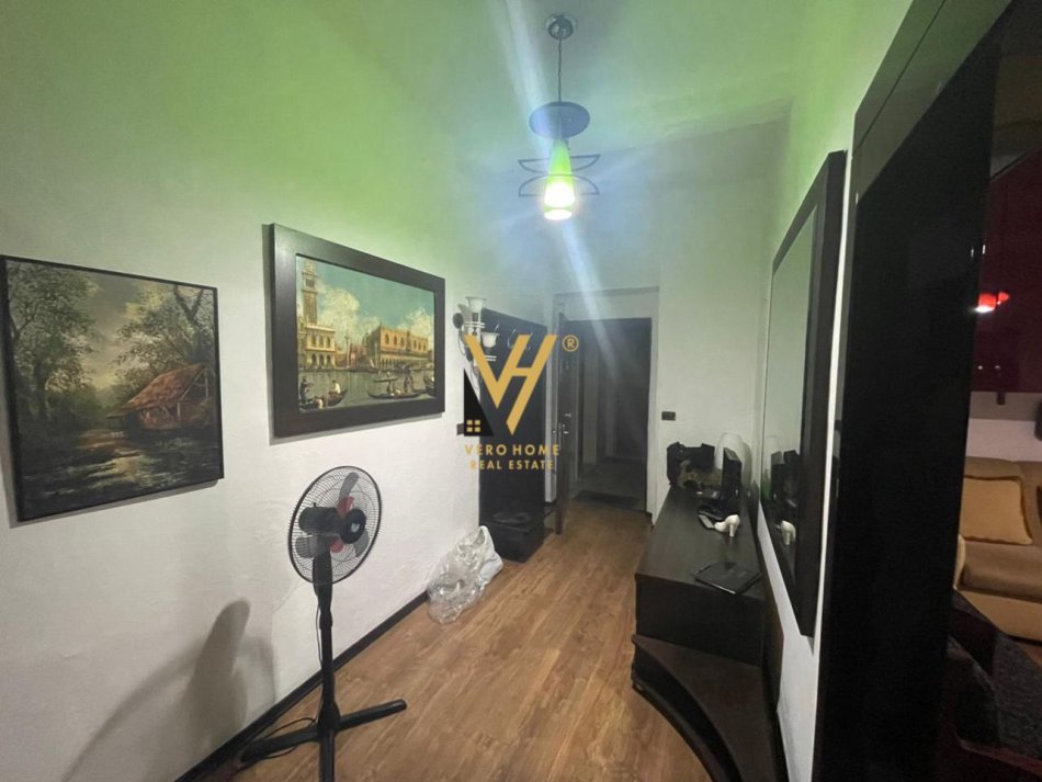 Tirane, jepet me qera apartament 2+1 Kati 2, 105 m² 600 € (STADIUMI DINAMO)