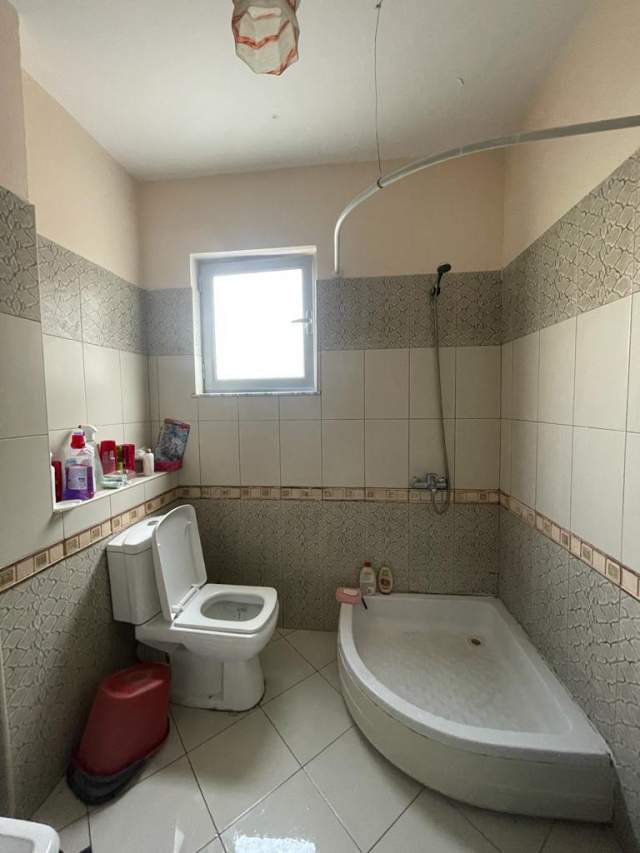 Tirane, jepet me qera apartament 2+1+BLK Kati 2, 90 m² 400 Euro (Rruga e Elbasanit)