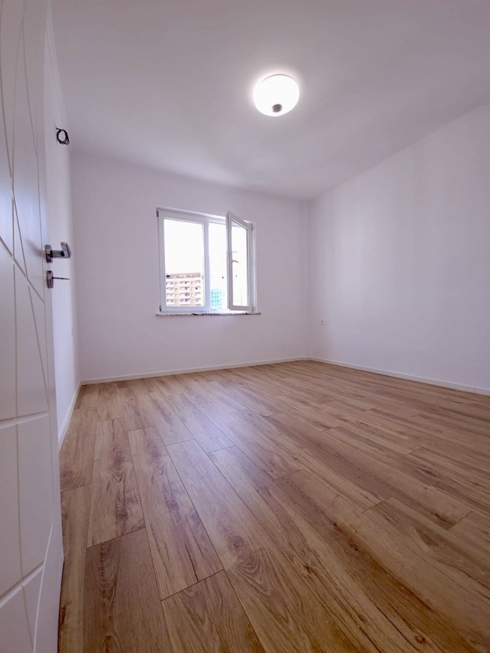 Tirane, shitet apartament 2+1+Aneks+Ballkon, Kati 7, 95 m² 210,000 € (Zogu i Zi)