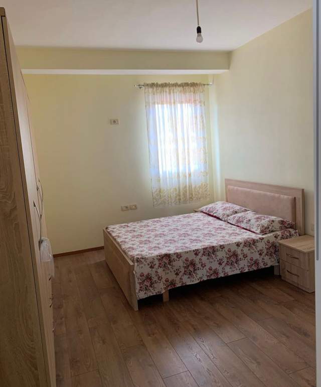 Tirane, jepet me qera apartament 2+1+BLK Kati 4, 90 m² 35.000 Leke (rruga Siri Kodra)