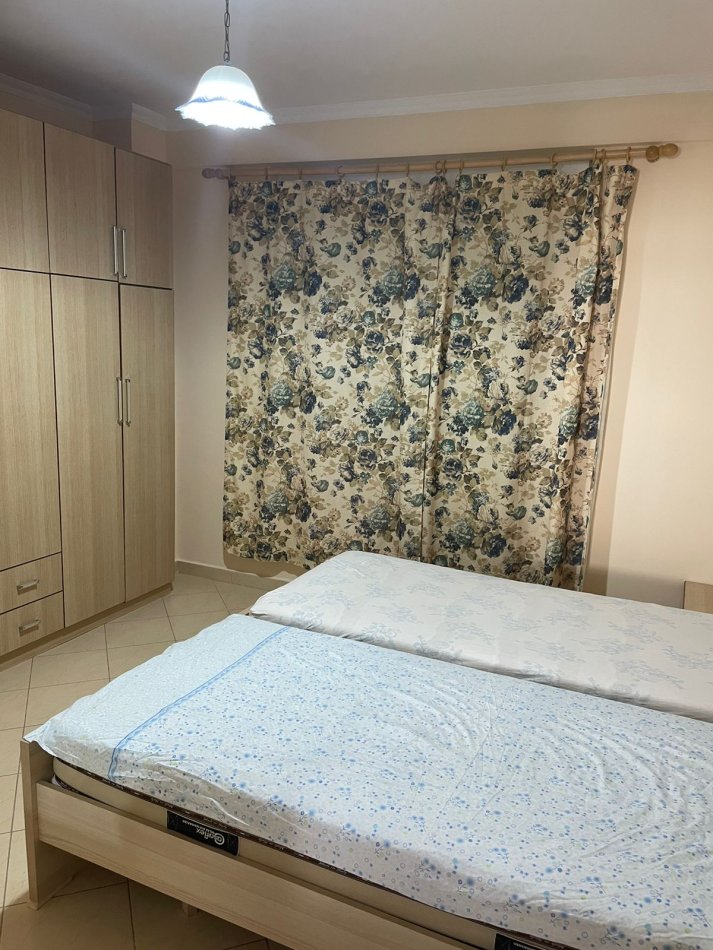 Tirane, jepet me qera apartament 2+1 Kati 3, 90 m² 549 € (Kodra e diellit)