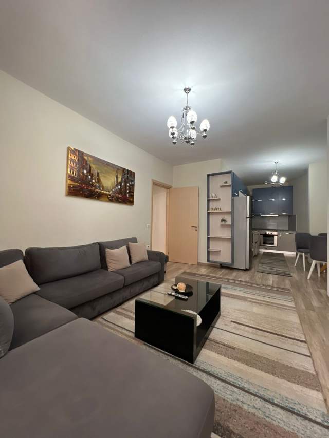 Tirane, ofert apartament Kati 8, 98 m² 390 Euro (RRUGA TOM PLEZHA)