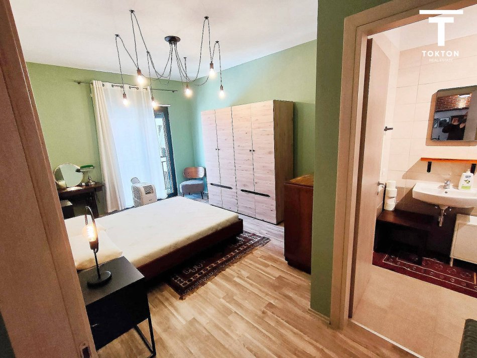 Tirane, shitet apartament 2+1+Ballkon Kati 3, 110 m² 200.000 € (Astir) TT 1000