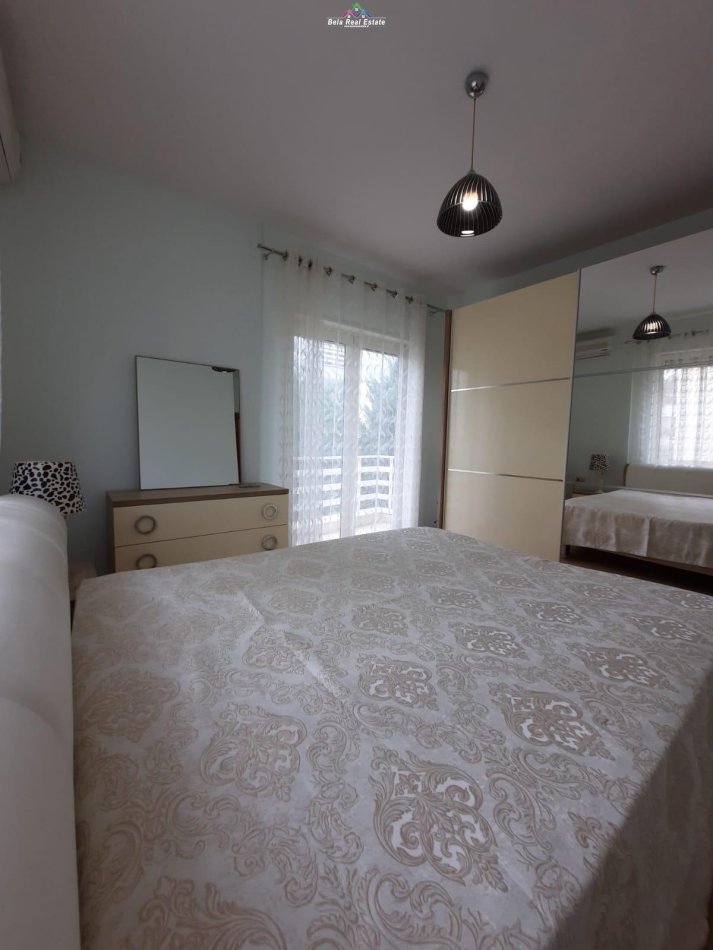 Tirane, jepet me qera apartament 2+1 Kati 3, 115 m² 800 € (prane Kopshtit Zoologjik, Rruga Eduart Mano)