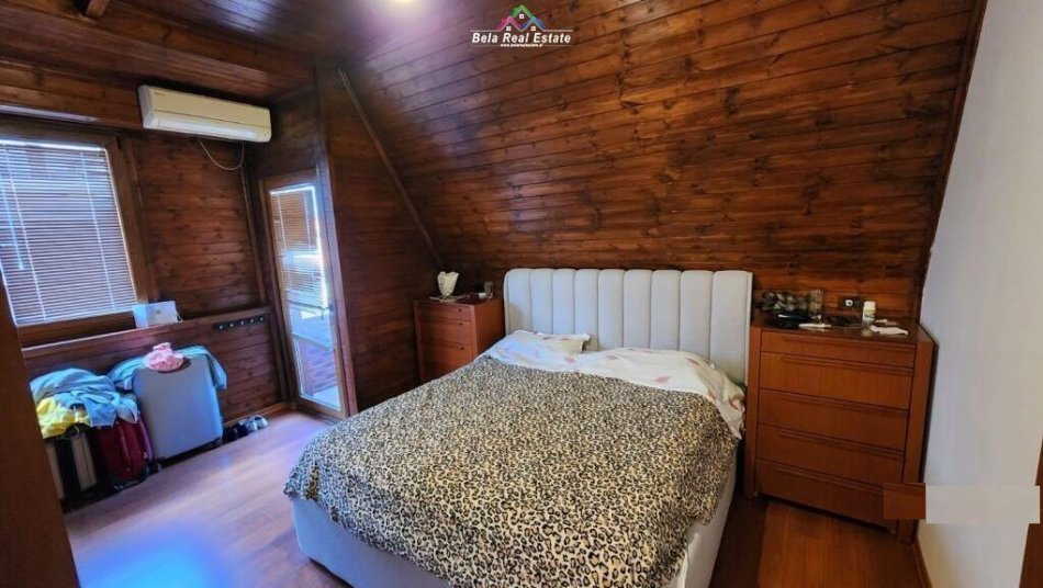 Tirane, jepet me qera Vile 2+1 Kati 3, 100 m² 700 € (myslym shyri)