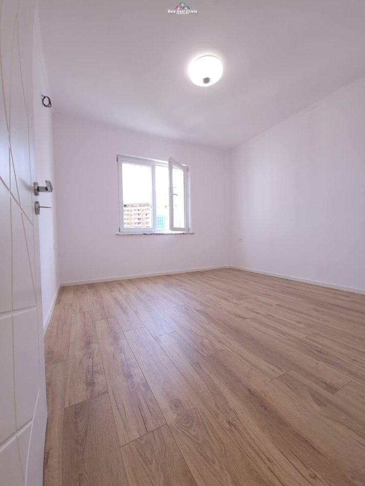 Tirane, shes apartament 2+1 Kati 7, 95 m² 210.000 € (zogu i zi)