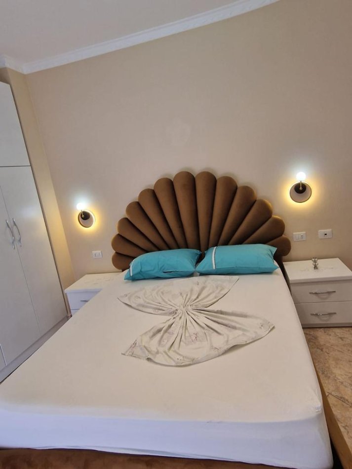 Tirane, jepet me qera apartament 2+1 Kati 5, 110 m² 800 € (Don Bosko)