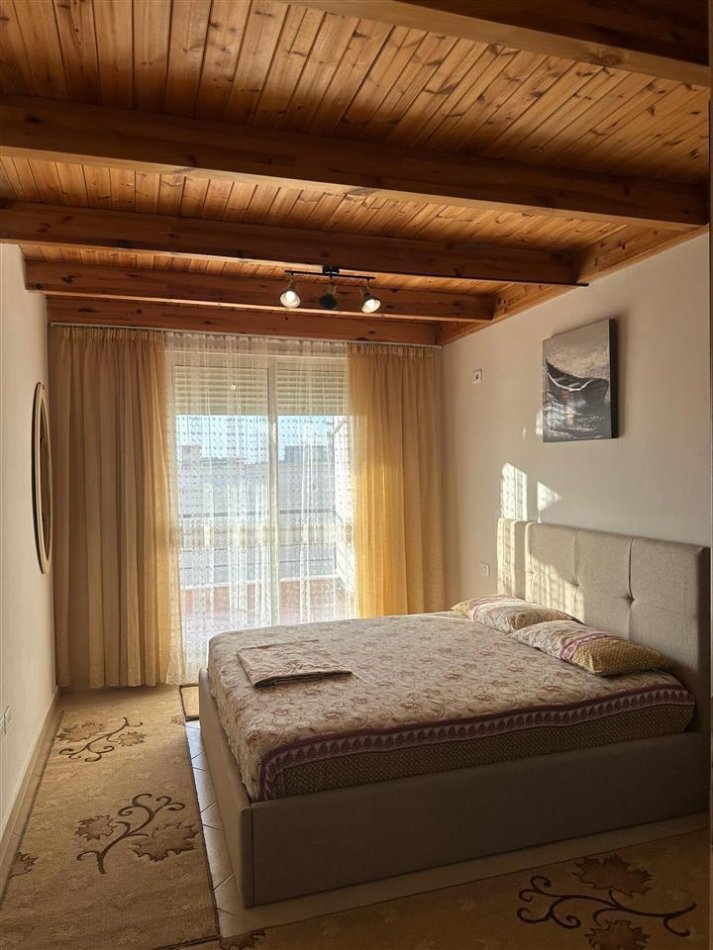 Tirane, jepet me qera apartament 2+1 Kati 6, 110 m² 480 € (FRESKU)