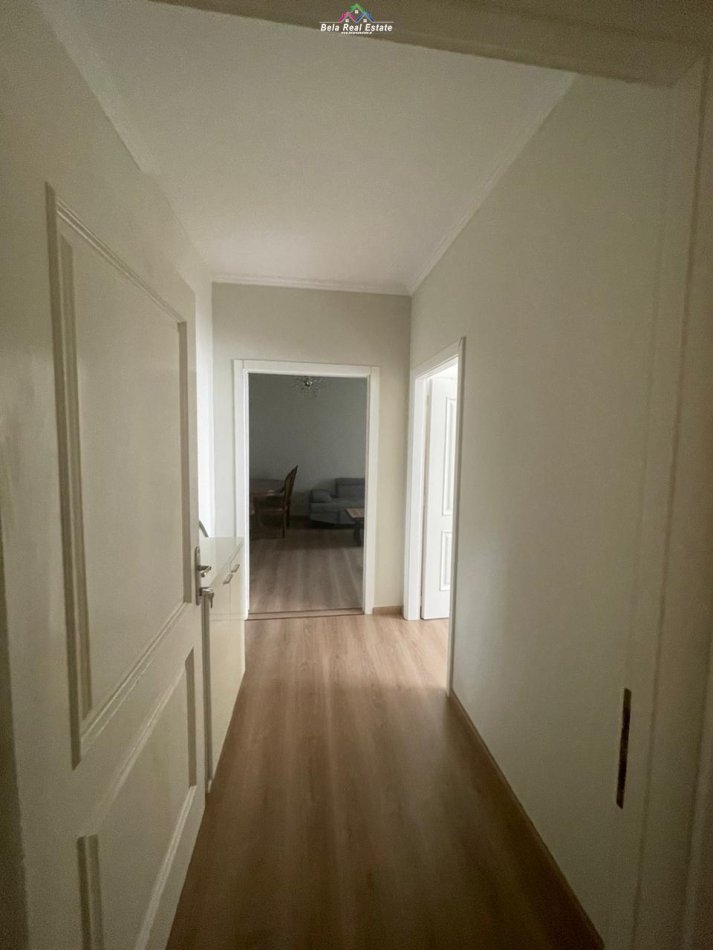 Tirane, jepet me qera apartament 1+1 Kati 4, 70 m² 500 € (Shkolla e Baletit)