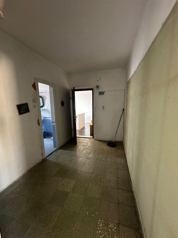 Tirane, shes apartament 1+1 Kati 5, 52 m² 75.000 € (ALIL DEM)