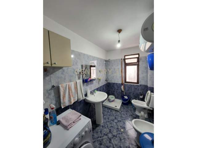 Tirane, shitet apartament 1+1 Kati 1, 66 m² 66.000 Euro (Porcelan)