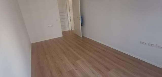 Tirane, jepet me qera apartament Kati 5, 93 m² 400 Euro