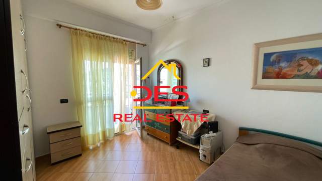 Vlore, jepet me qera apartament 2+1+A+BLK Kati 8, 120 m² 300 Euro
