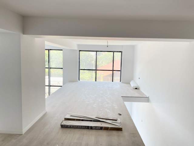 Tirane, jepet me qera dyqan Kati 0, 112 m² 600 Euro (Rruga Bedri Karapici - Yzberisht - Spitali Amerika)