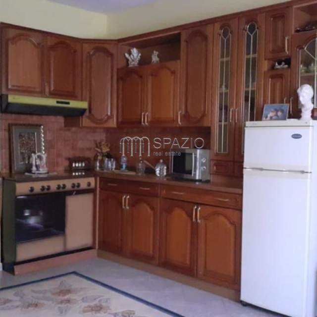 Tirane, jepet me qera shtepi 3+1+BLK Kati 3, 250 m² 900 Euro (Rruga ''Sotir Cacci'')