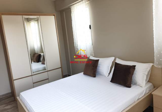 Shqiperi, jepet me qera apartament Kati 11, 75 m² 250 Euro (Rruga Sadik Zotaj, Vlorë)