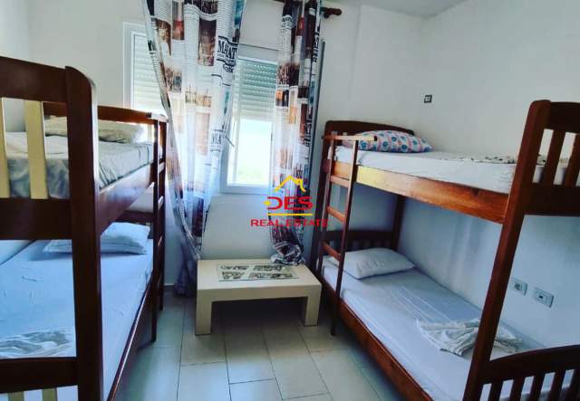 Vlore, jepet me qera apartament Kati 4, 90 m² 300 Euro (Plazhi I Vjetër, Vlorë)