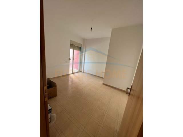 Golem, shitet apartament 1+1 Kati 1, 58 m² 40.000 Euro (PISHAT E BUTA)