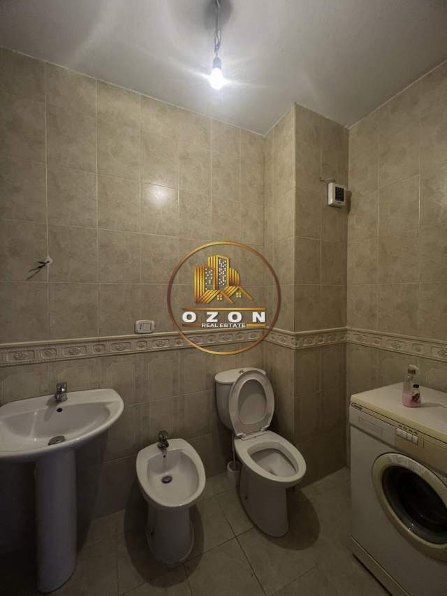 Tirane, jepet me qera apartament 2+1+BLK Kati 2, 100 m² 350 Euro (21 Dhjetori)