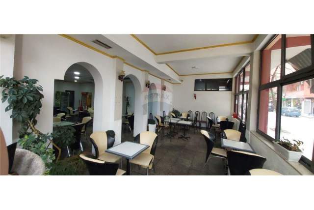 Tirane, jepet me qera lokal Kati 0, 120 m² 500 Euro (Siri Kodra)