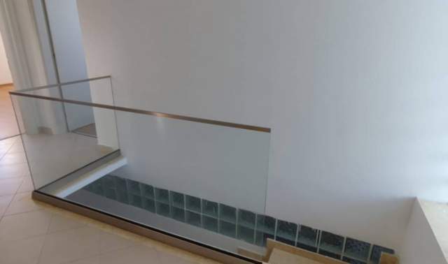 Tirane, shes shtepi 3+1+A+BLK Kati 0, 1.480 m² 185.000 Euro (Ndroq)