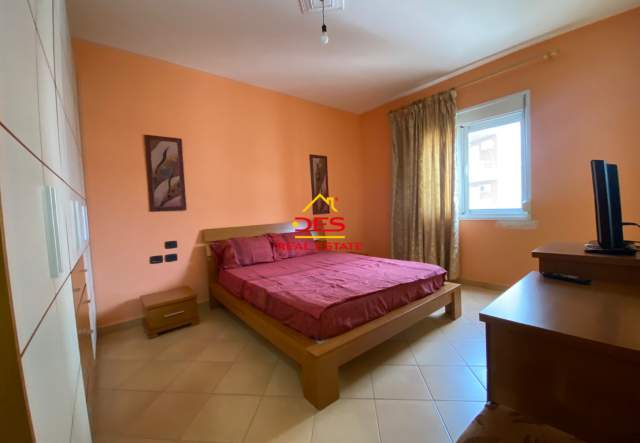 Vlore, jepet me qera apartament Kati 8, 155 m² 450 Euro (Rruga Kosova)