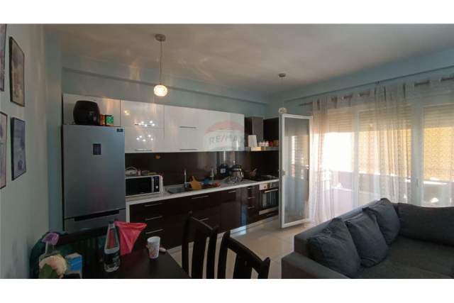 Tirane, shitet apartament 1+1 Kati 7, 56 m² 76.500 Euro (Don Bosko)