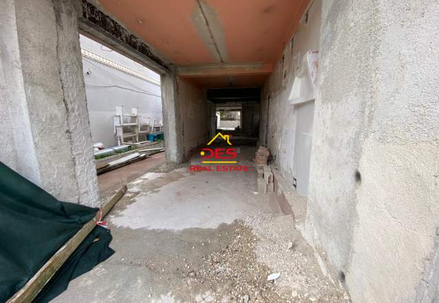 Vlore, jepet me qera ambjent biznesi Kati 0, 157 m² 1.700 Euro (Rruga Sadik Zotaj, Vlorë)