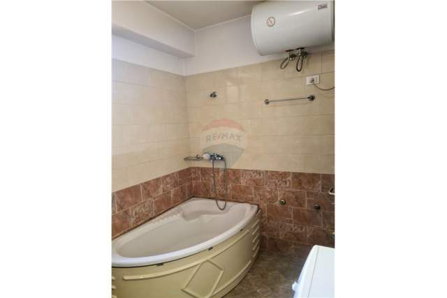 Tirane, jepet me qera apartament Kati 3, 90 m² 500 Euro (kompleksi deliorgji)