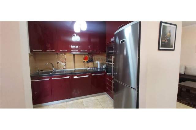 Tirane, jepet me qera apartament 100 m² 700 Euro