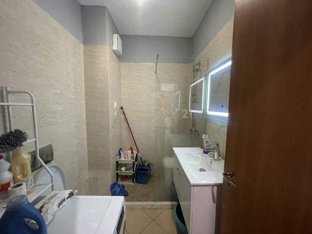 Tirane, jepet me qera apartament 1+1+BLK Kati 4, 60 m² 230 Euro (Rruga Thoma Filipeu)