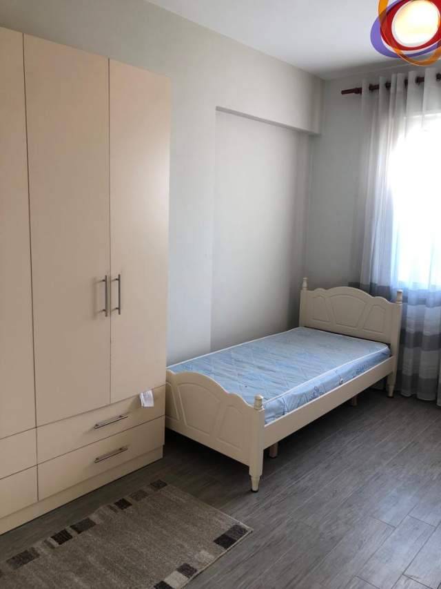 Tirane, shitet apartament Kati 4, 113 m² 1.400 Euro/m2 (Tirane)