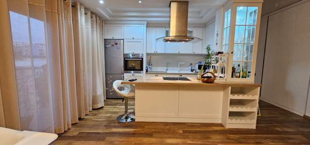 Tirane, shitet apartament 2+1+BLK Kati 8, 124 m² 198.000 Euro (Concord Center)