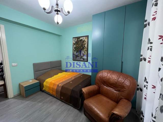 Tirane, jepet me qera apartament 850 Euro (Stadiumi Dinamo)