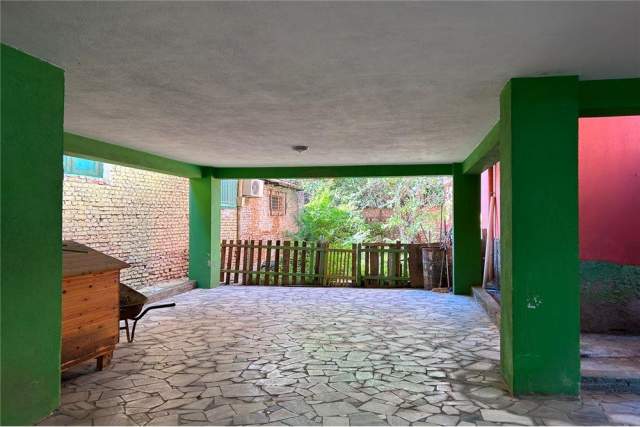 Tirane, jepet me qera Vile 3+1+A+BLK Kati 2, 140 m² 800 Euro (Myslym Shyri)