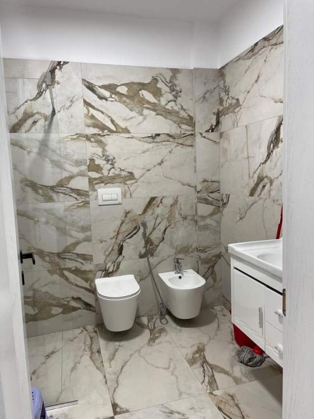 Tirane, jepet me qera apartament 1+1+BLK Kati 2, 650 Euro (TEG)