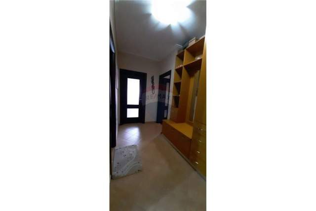 Tirane, jepet me qera apartament 2+1 Kati 6, 102 m² 450 Leke (Restorant Fresku)