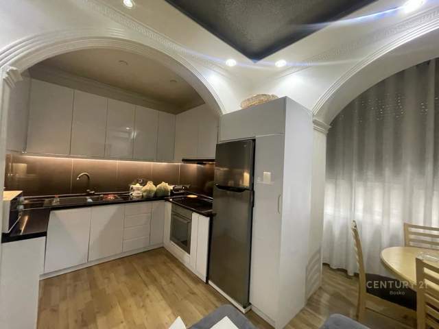 Tirane, jepet me qera apartament 2+1 Kati 2, 63 m² 600 Euro (don bosko)