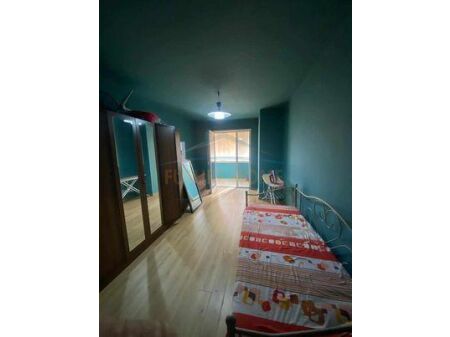 Shitet, Apartament 2+1+2, prane Martenitetit te Ri, Tiranë. AREA38380