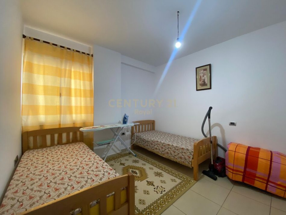 Tirane, shitet apartament 3+1+Ballkon Kati 3, 130 m² 143.000 € (Prane Thesarit, Fresk)