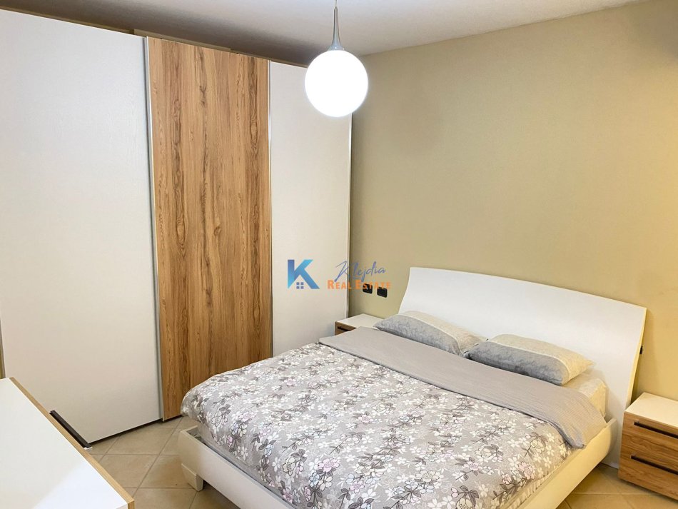 Tirane, jepet me qera apartament 2+1 Kati 10, 113 m² 900 € (Qender, prane Prokurorise se Pergjithshme)