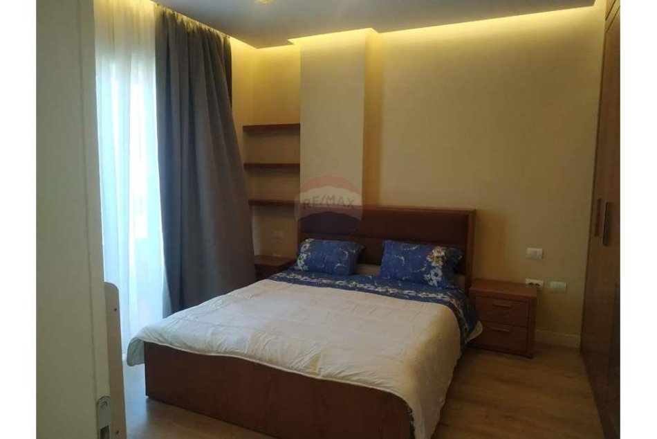 Tirane, jepet me qera apartament 1+1 Kati 7, 77 m² 500 € (Don Bosko)