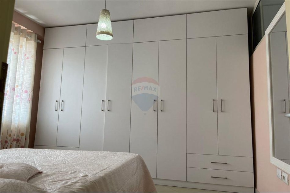 Tirane, jepet me qera apartament 2+1 Kati 4, 77 m² 500 € (rruga foto xhadella - Astir)