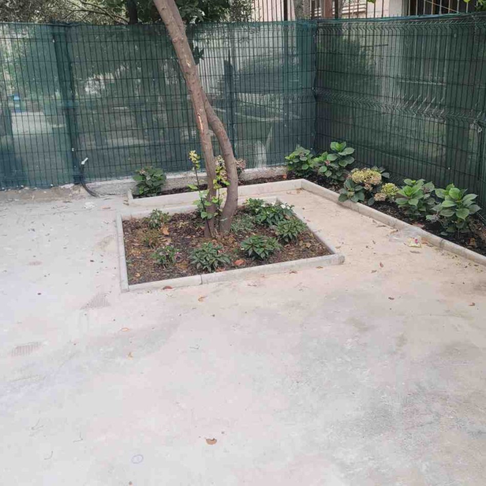 Tirane, shitet apartament 2+1+Ballkon Kati 1, 62 m² 135.000 € (Medreseja)