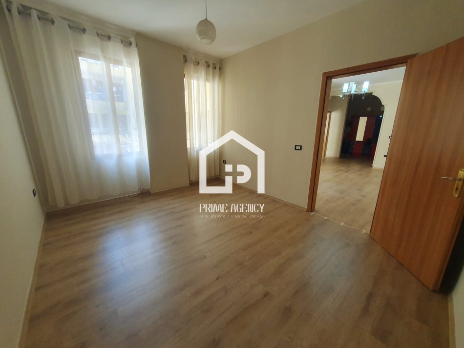 SHITET APARTAMENT 2+1/Zona: Misto Mame/ KOMPLEKSI DERVENI
